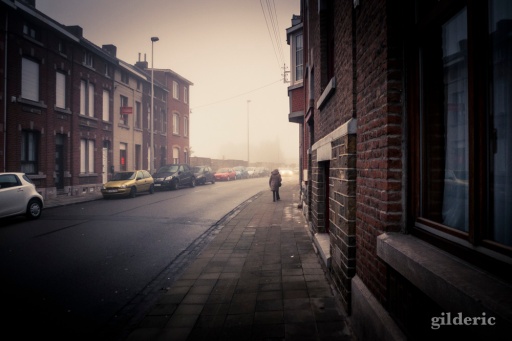 Mist in the City (Grivegnée, Belgique) - Photo : Gilderic